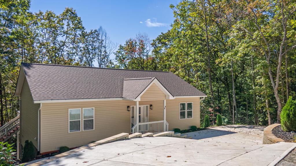 88 Foxwood Dr.