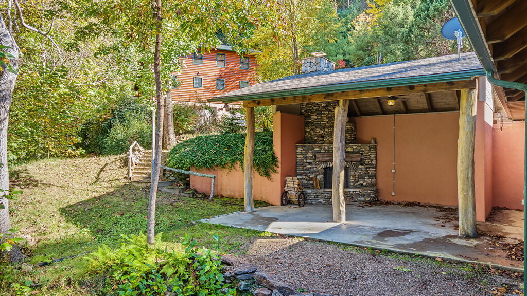 75 Doe Falls Rd