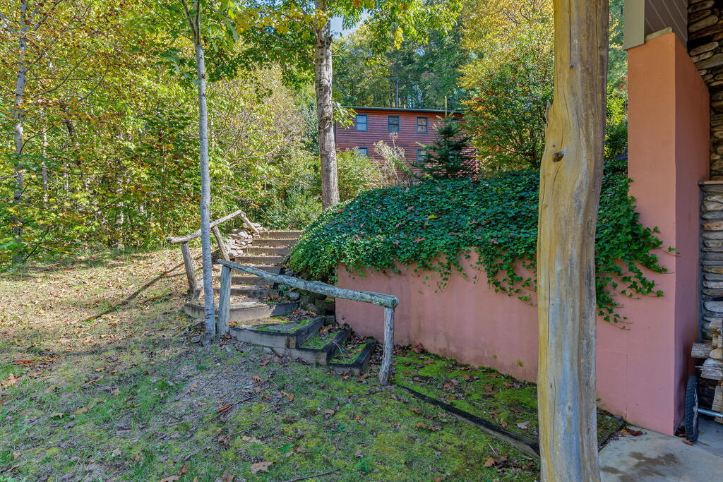 75 Doe Falls Rd