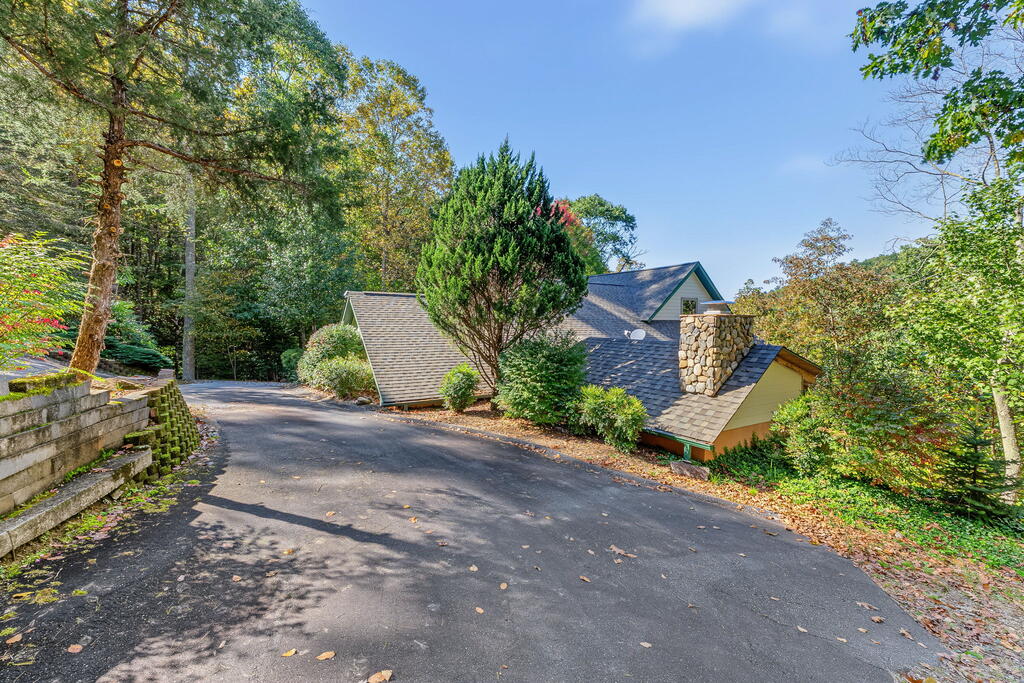 75 Doe Falls Rd