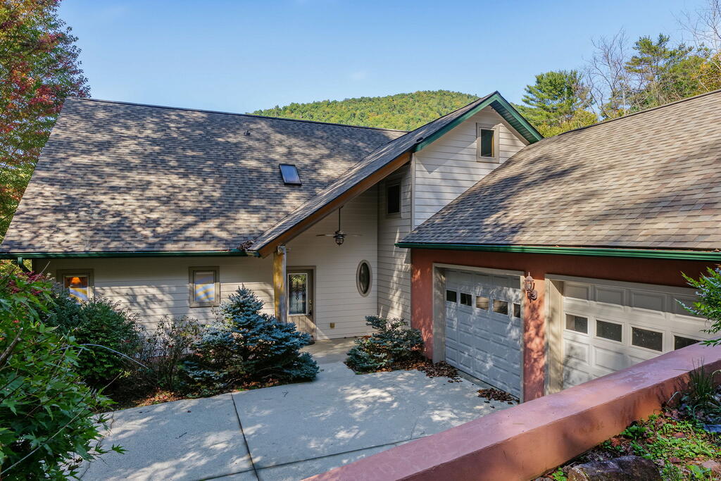 75 Doe Falls Rd