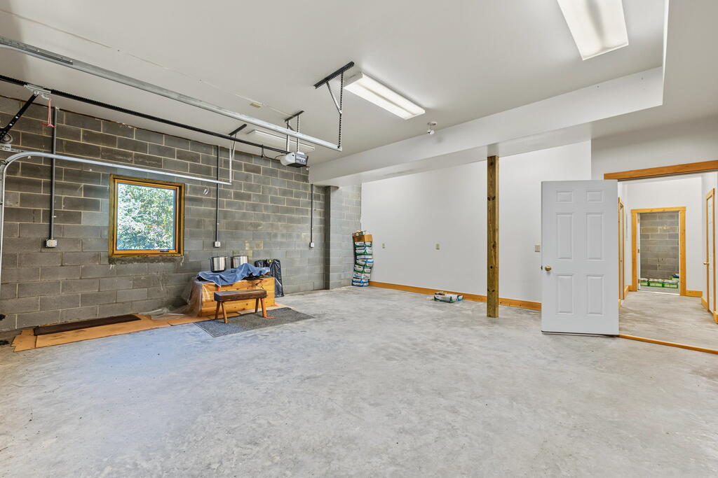 75 Doe Falls Rd