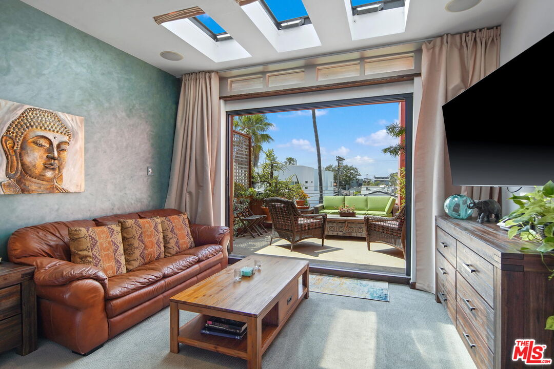 3401 PACIFIC AVE Unit: 3