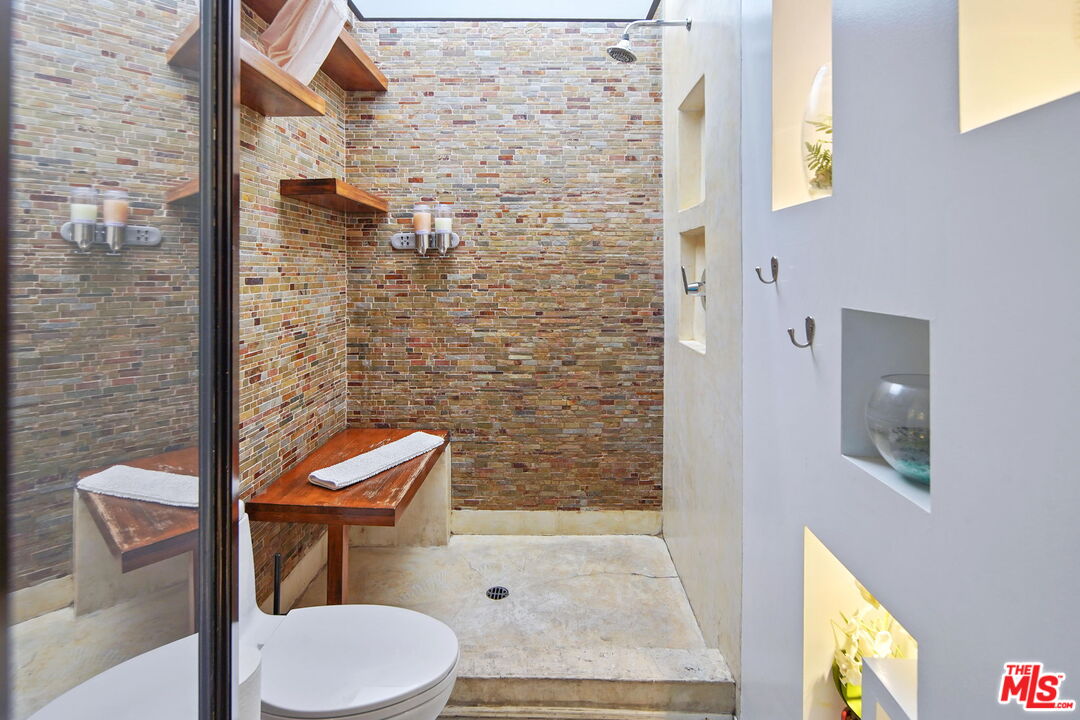 3401 PACIFIC AVE Unit: 3