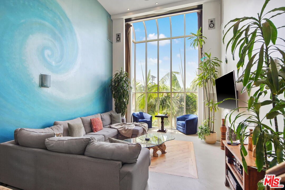 3401 PACIFIC AVE Unit: 3