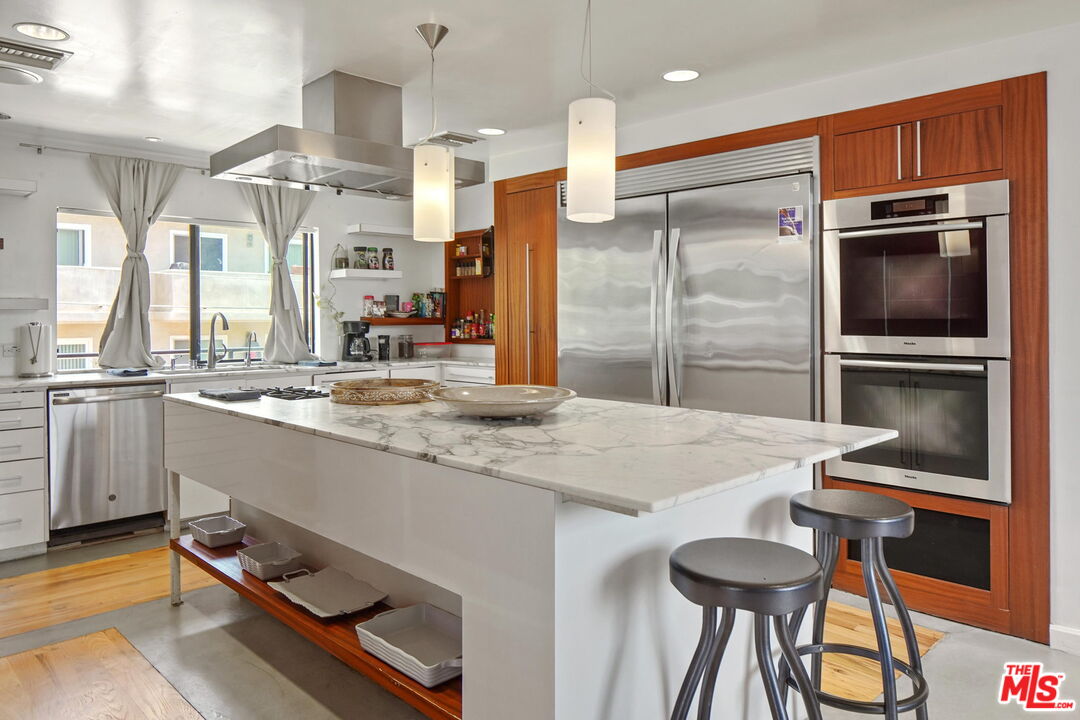 3401 PACIFIC AVE Unit: 3