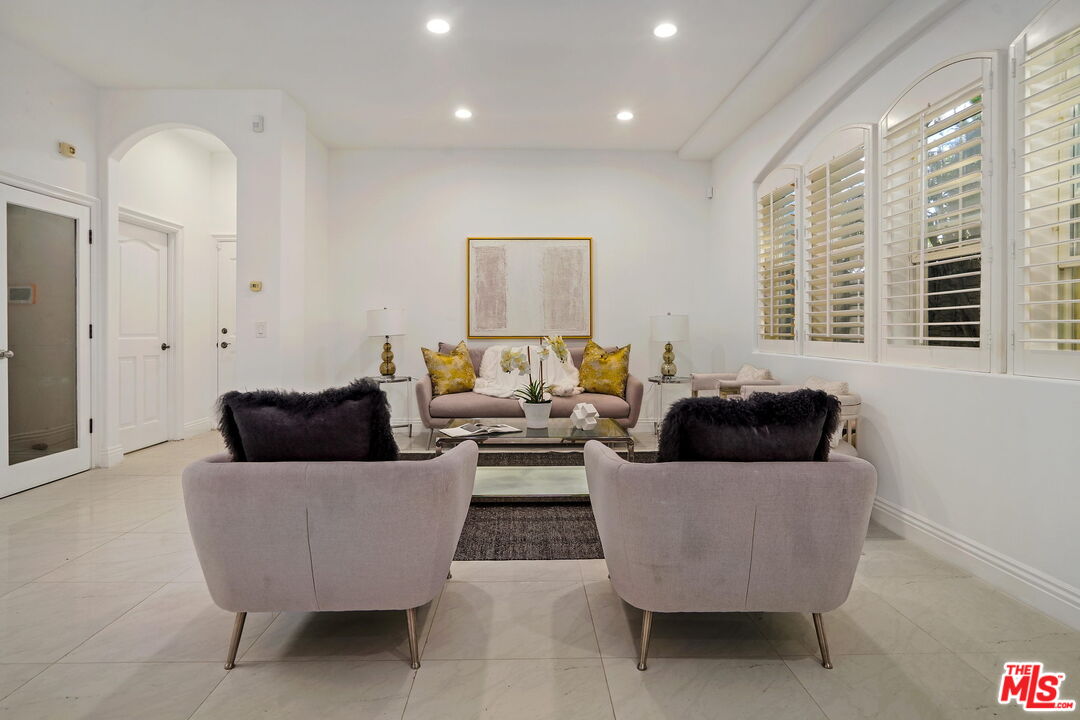 882 Harbor Crossing Ln