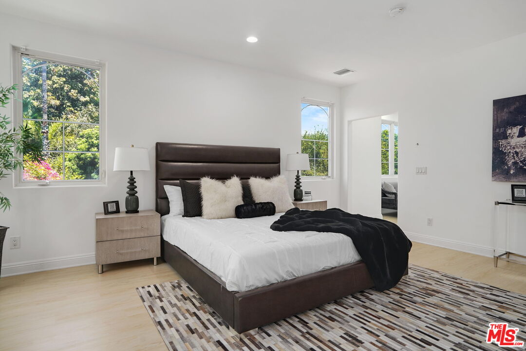 882 Harbor Crossing Ln