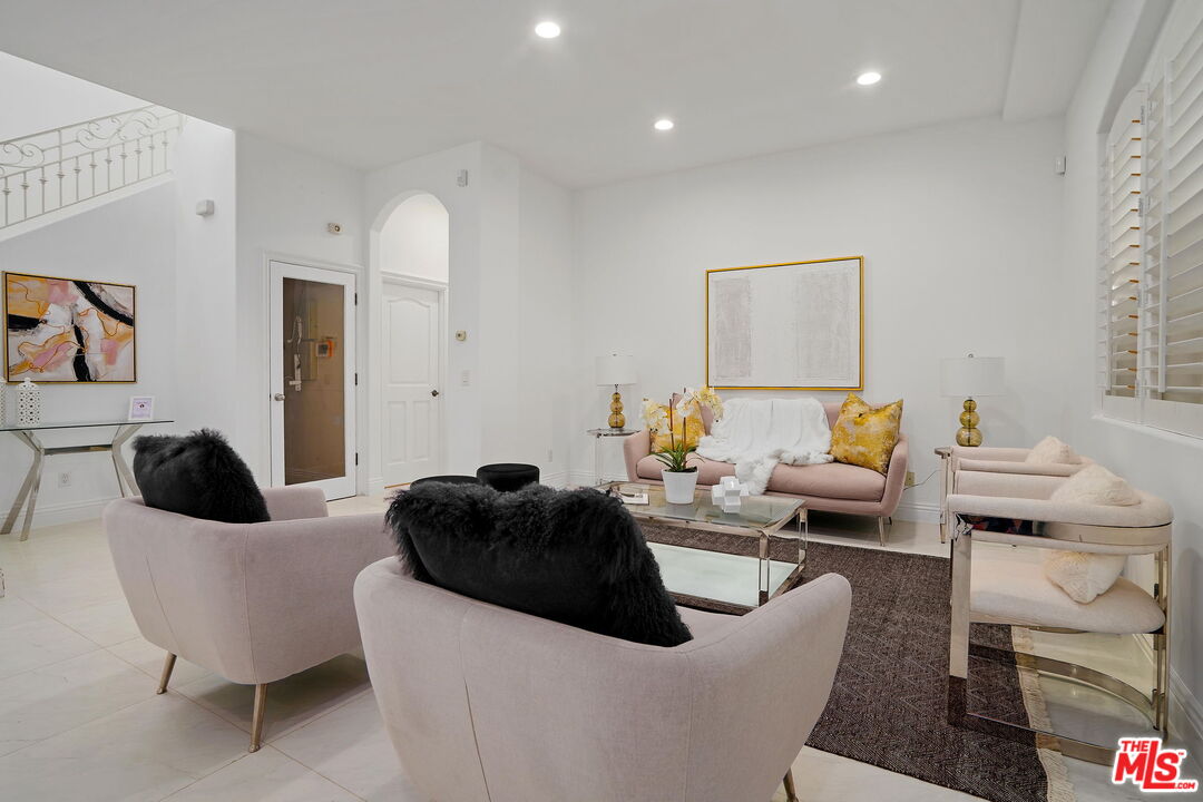 882 Harbor Crossing Ln