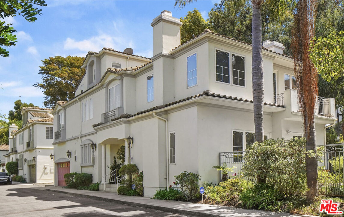 882 Harbor Crossing Ln