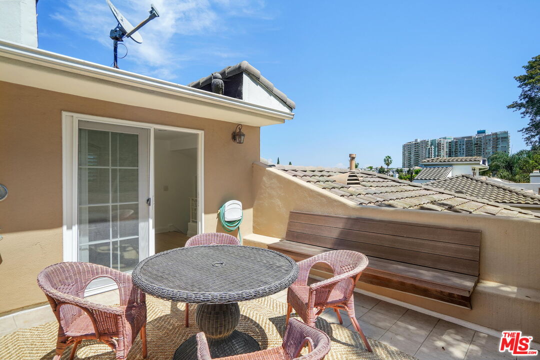 882 Harbor Crossing Ln