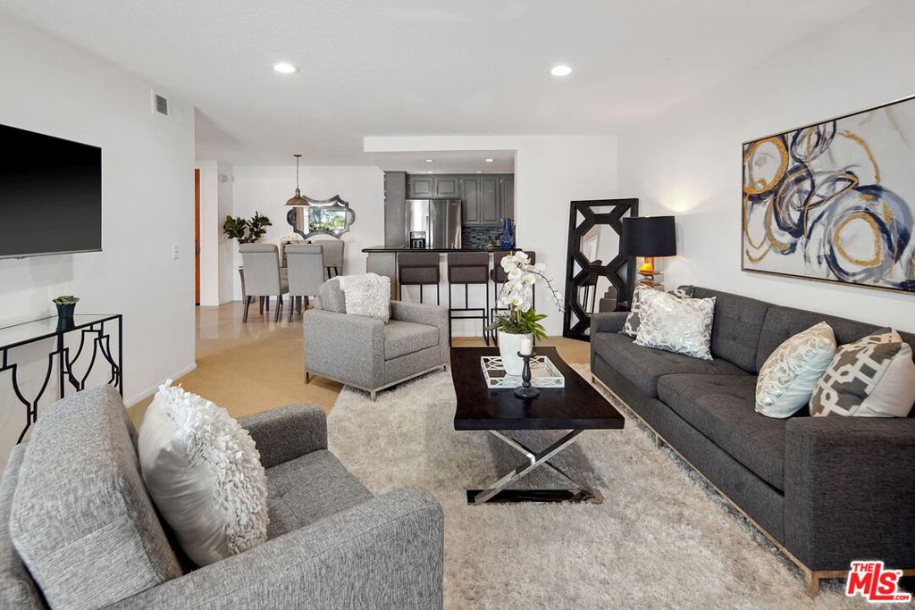 8512 TUSCANY Avenue 322