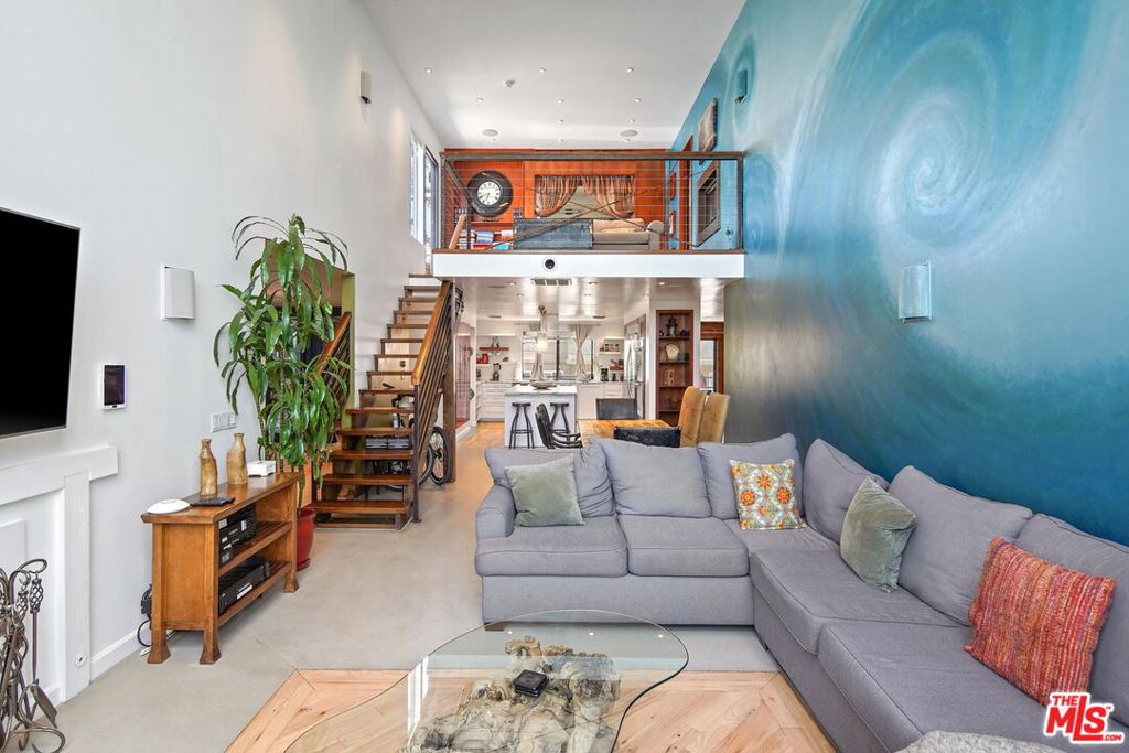 3401 PACIFIC Avenue 3