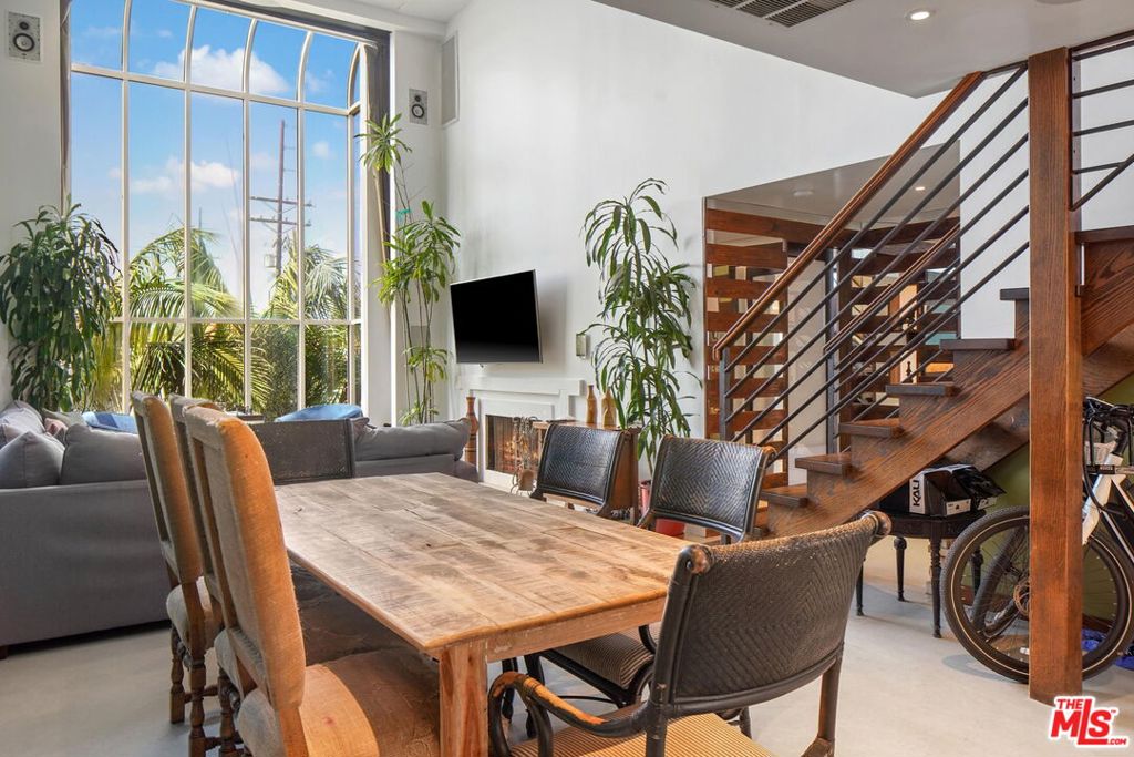 3401 PACIFIC Avenue 3