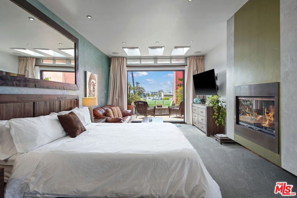 3401 PACIFIC Avenue 3