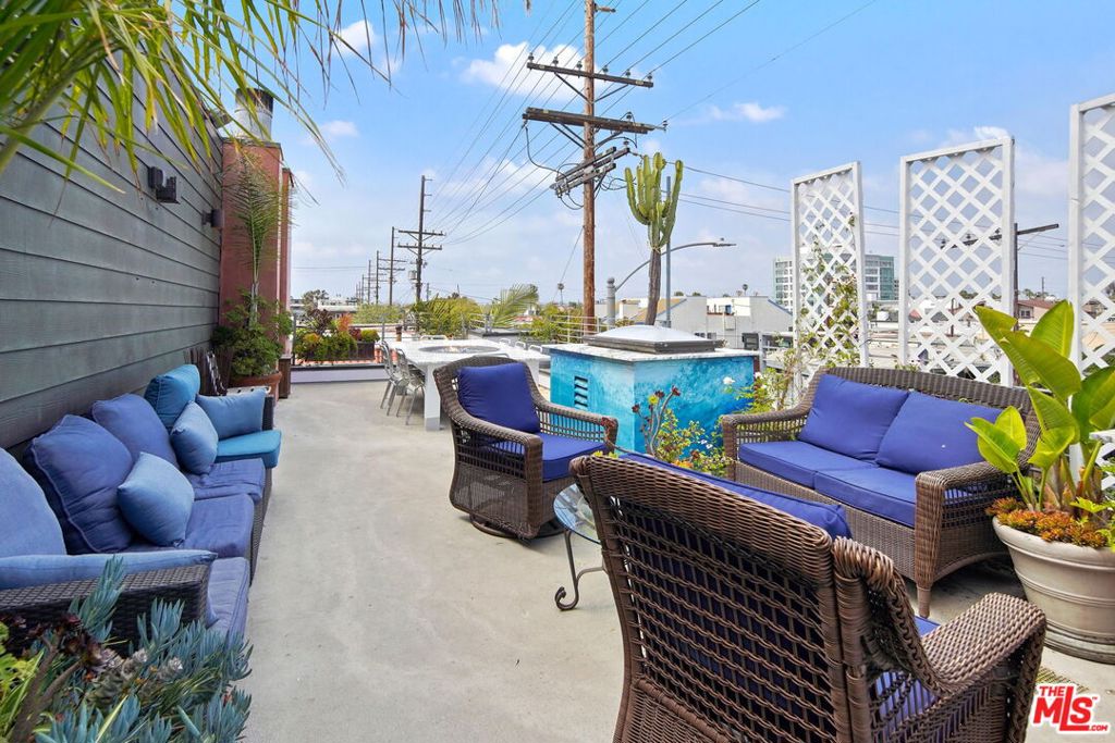 3401 PACIFIC Avenue 3