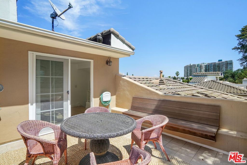 882 Harbor Crossing Lane