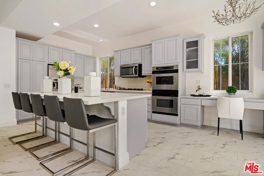 882 Harbor Crossing Lane