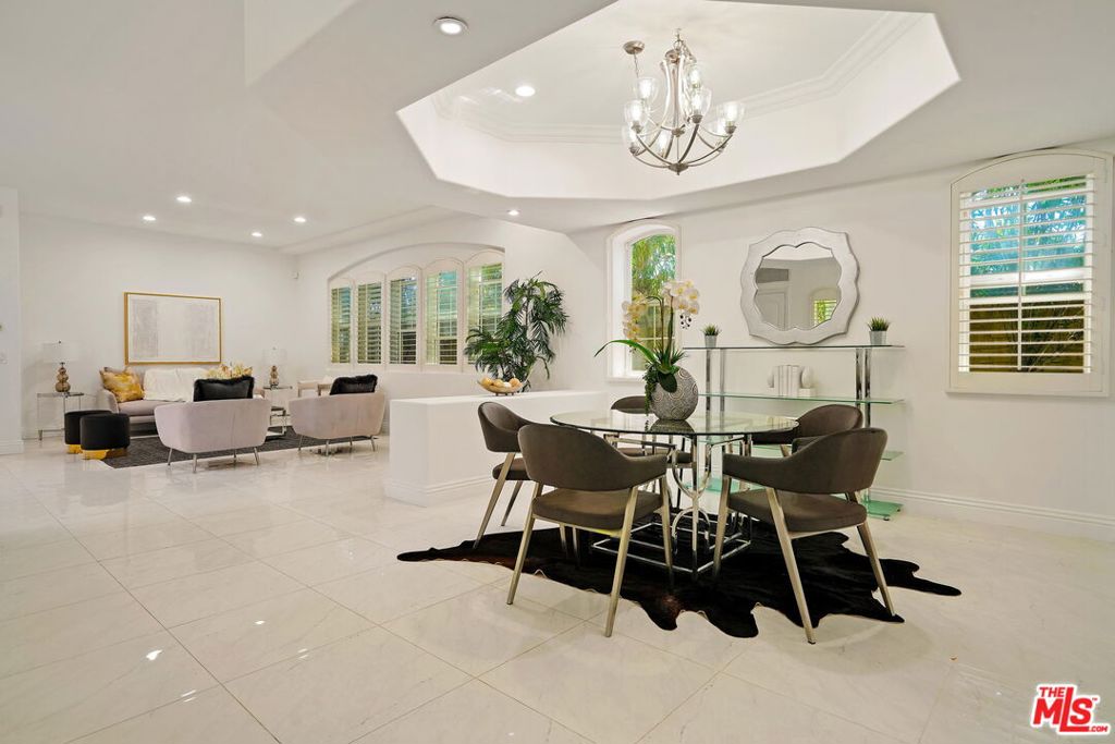 882 Harbor Crossing Lane