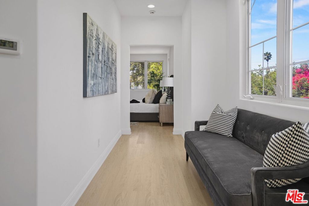 882 Harbor Crossing Lane