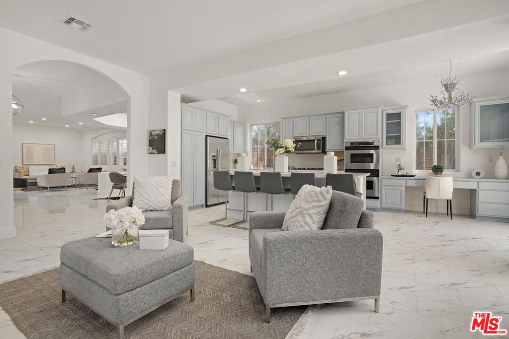 882 Harbor Crossing Lane