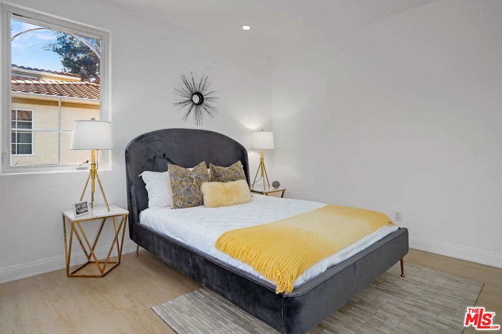 882 Harbor Crossing Lane