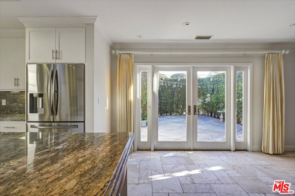 3111 Stanford Avenue