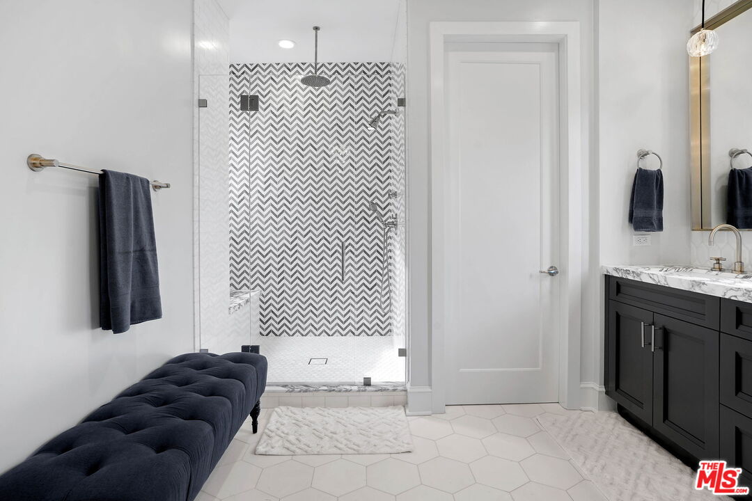 13015 Discovery Creek Dr