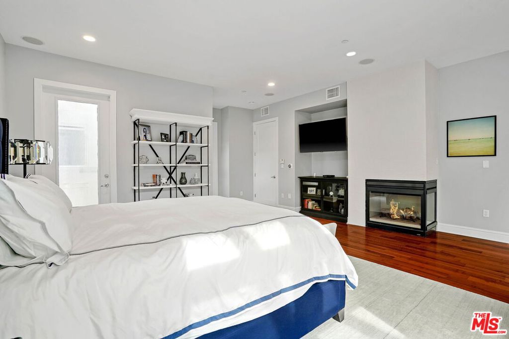 13015 Discovery Creek Dr