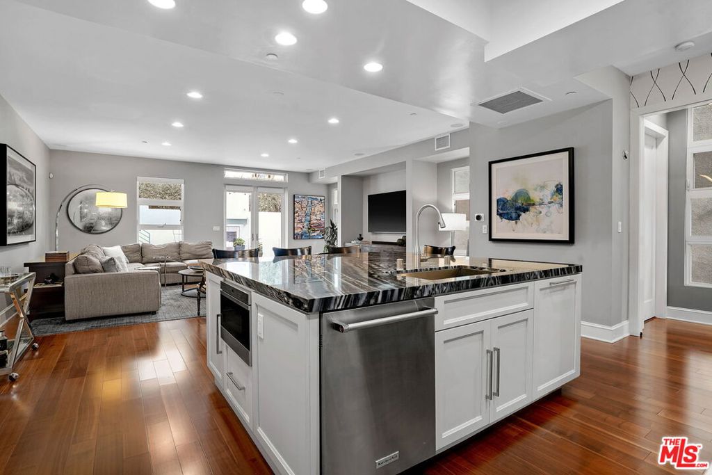 13015 Discovery Creek Dr