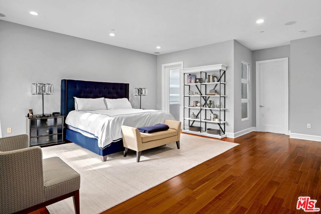 13015 Discovery Creek Dr