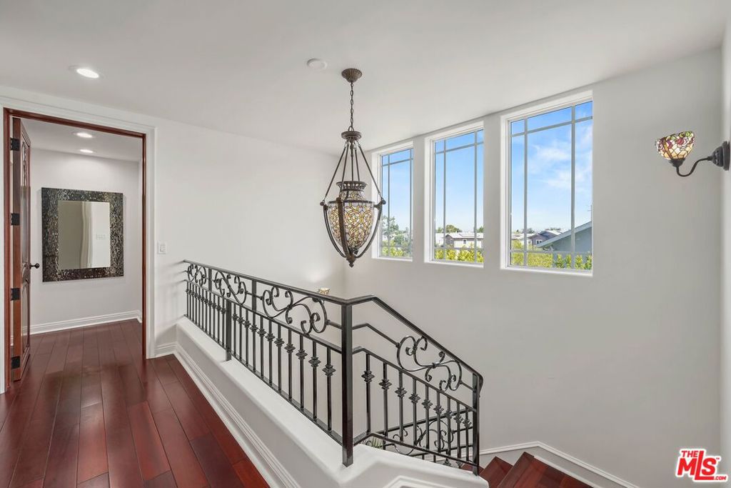 980 Harbor Crossing Lane