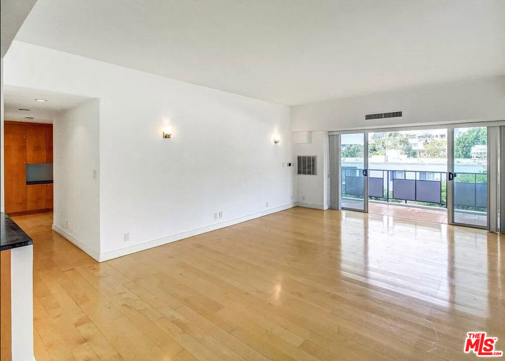 1155 N La Cienega Boulevard 614