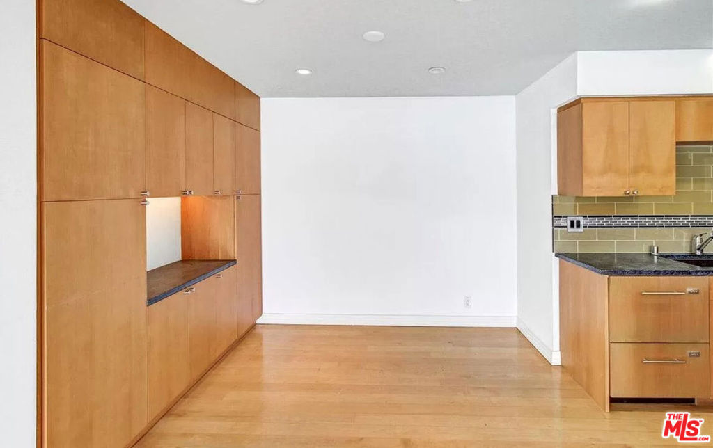 1155 N La Cienega Boulevard 614