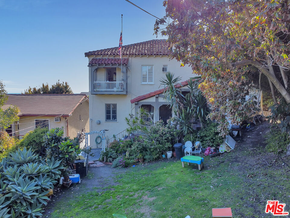 153 W Channel Rd