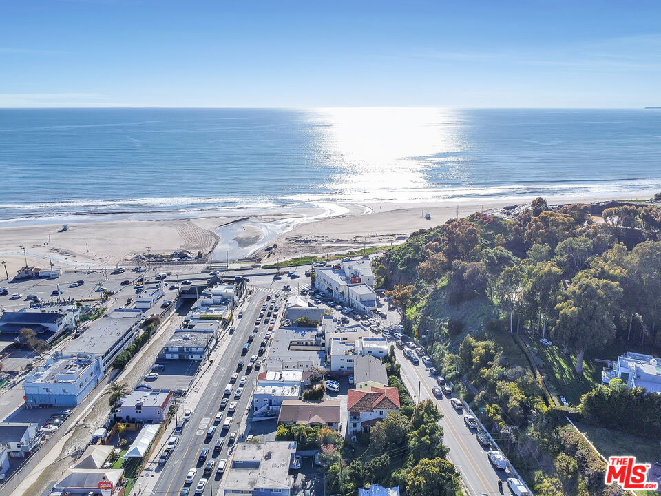 153 W Channel Road