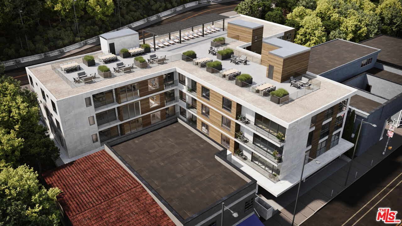 153 W Channel Rd