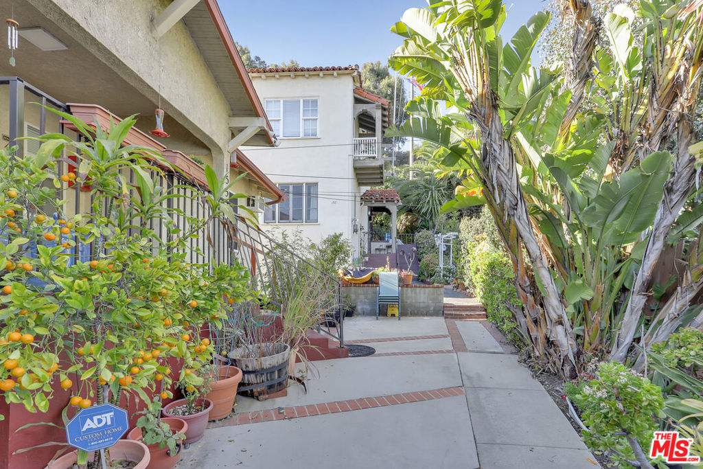 153 W Channel Road
