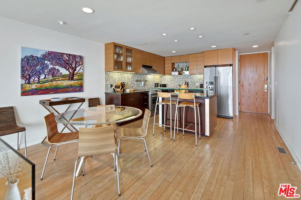 2 KETCH Street 102