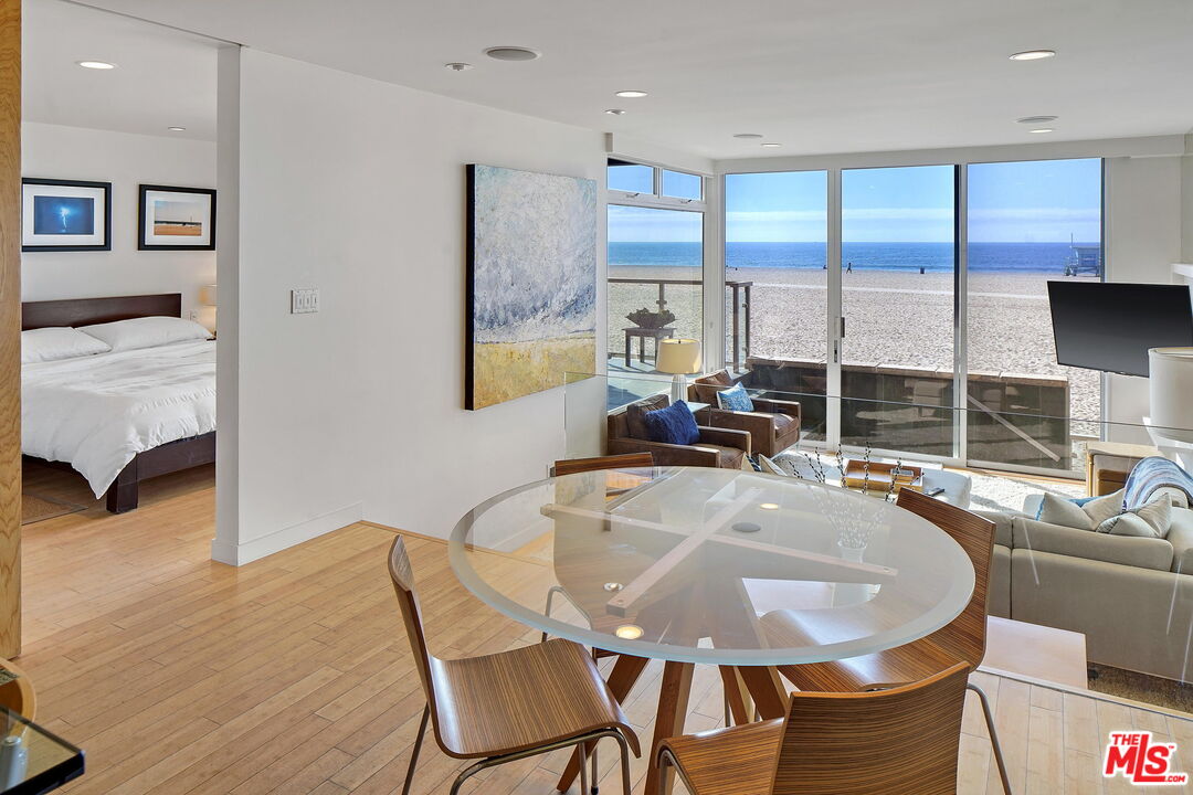 2 KETCH ST Unit: 102