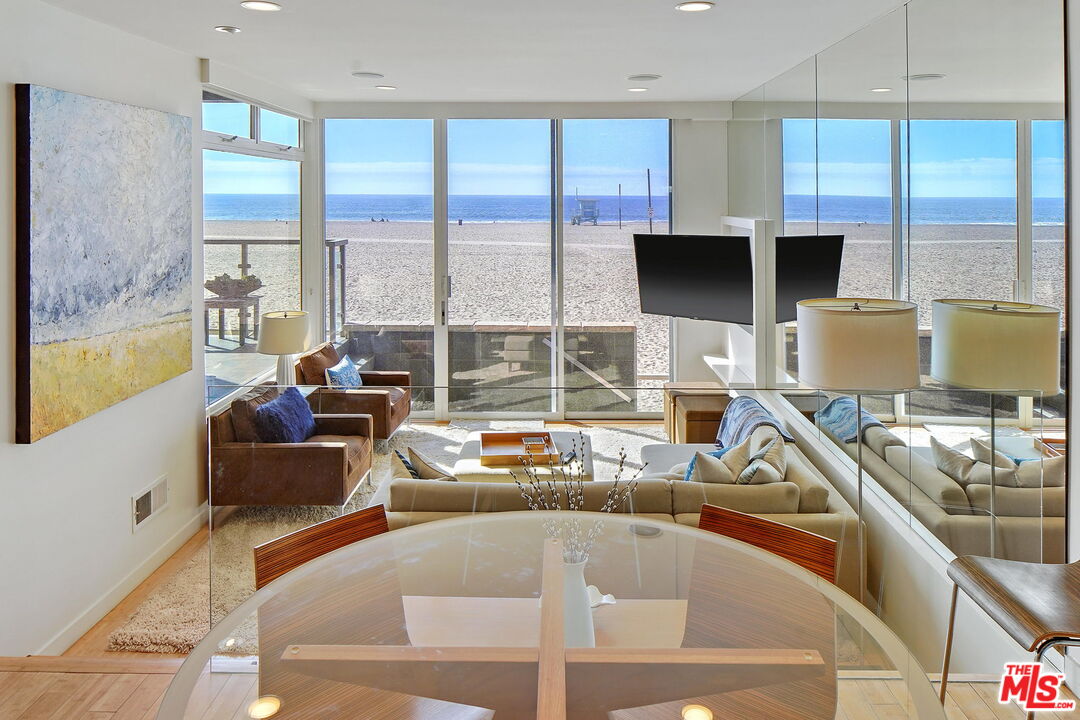 2 KETCH ST Unit: 102