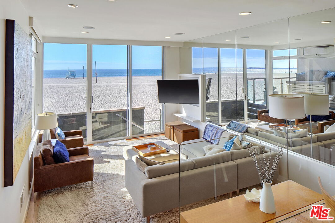 2 KETCH ST Unit: 102