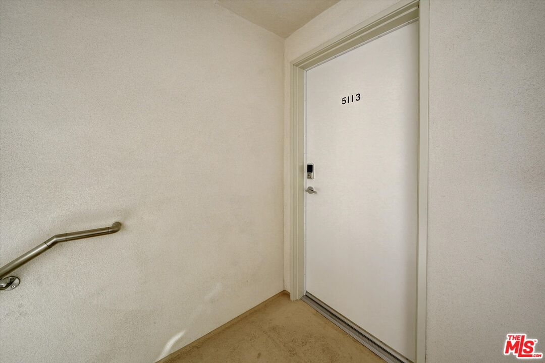 5113 Ocean Front Walk