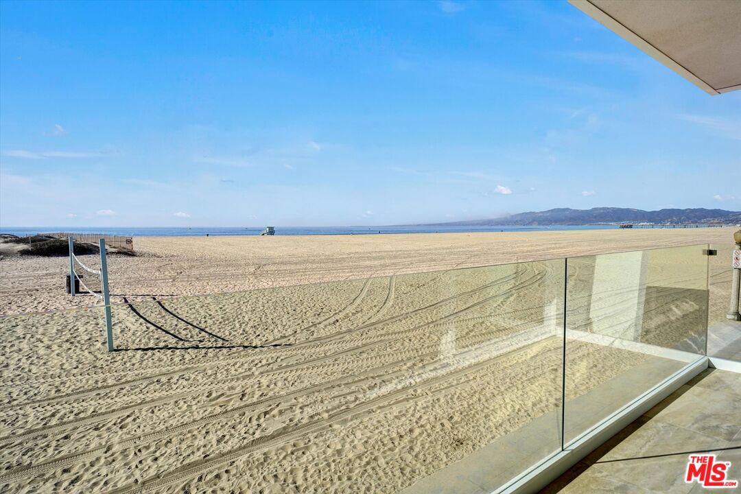 5113 Ocean Front Walk