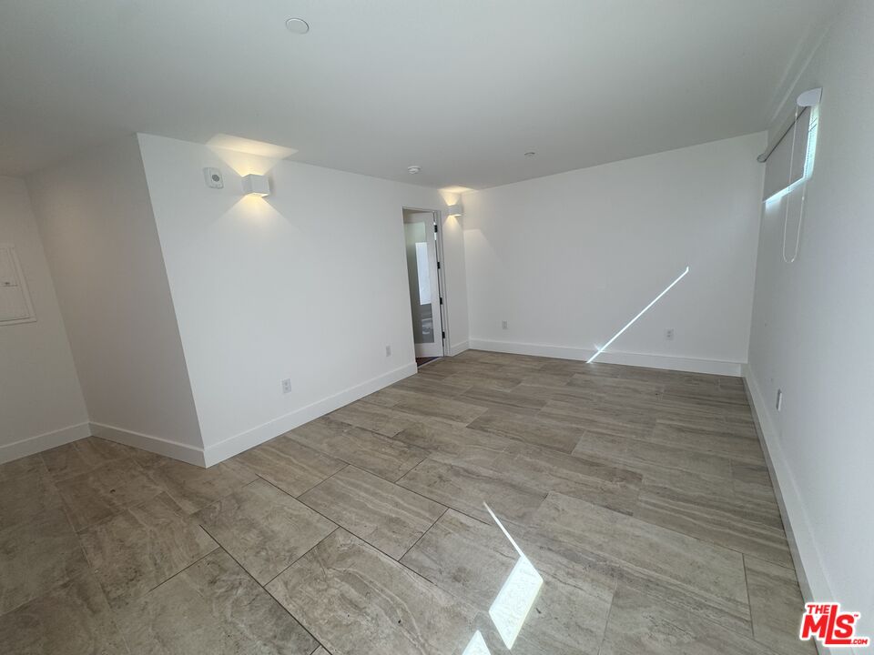 5113 Ocean Front Walk Unit: 3