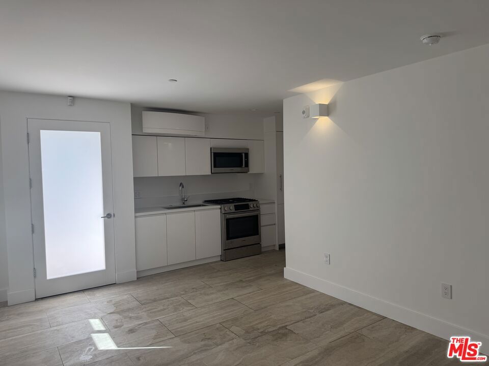 5113 Ocean Front Walk 3