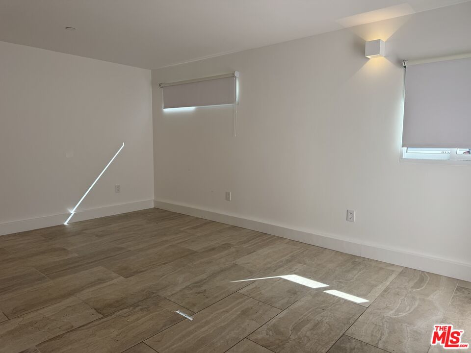 5113 Ocean Front Walk Unit: 3