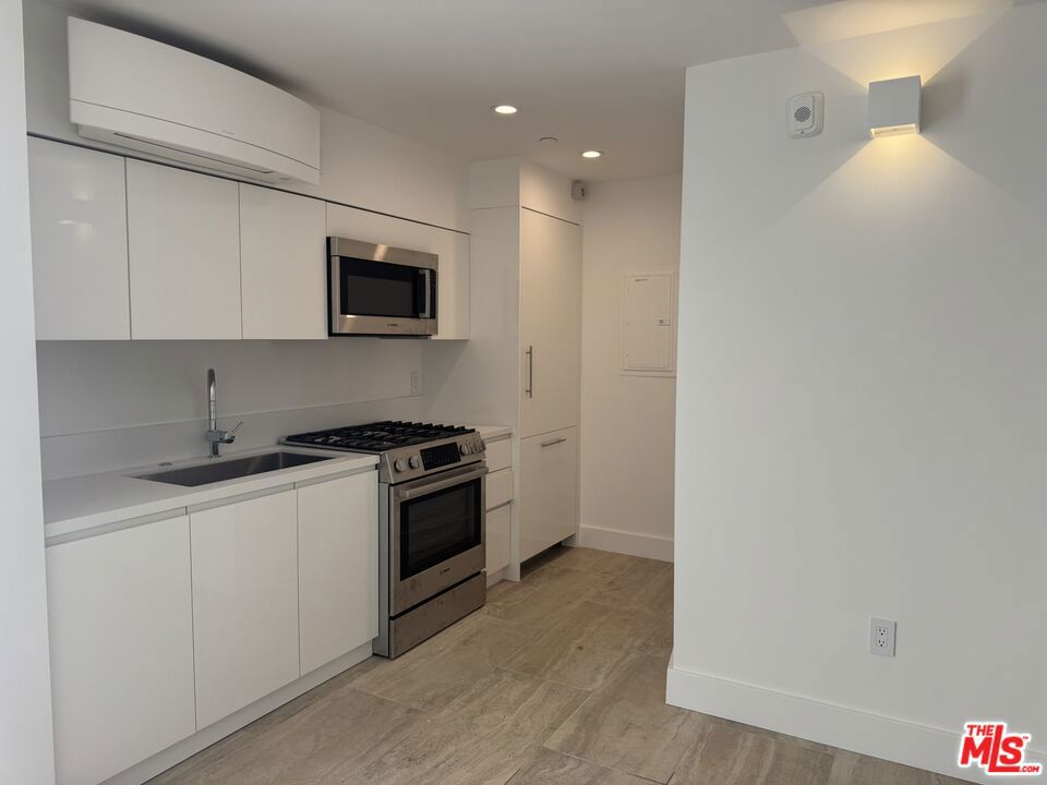 5113 Ocean Front Walk 3