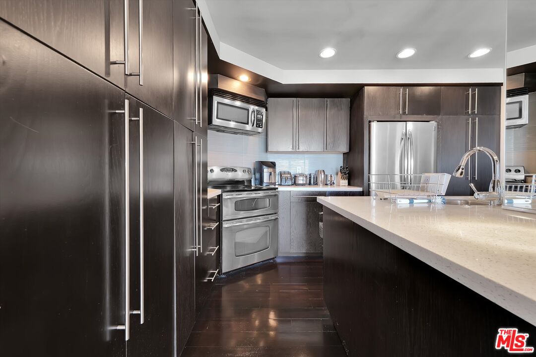 1155 N La Cienega Blvd Unit: 702