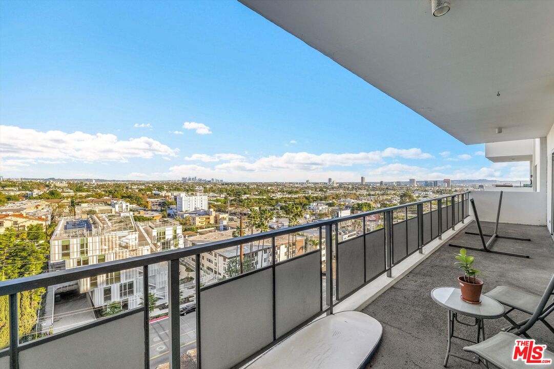 1155 N La Cienega Blvd Unit: 702